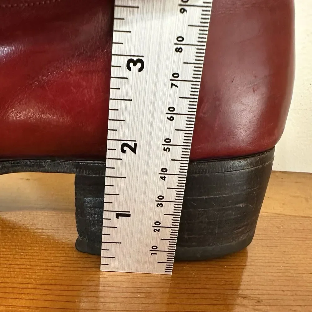 Vintage 1970s Bally Continentals Mens 10 B Swiss Leather Tassel Loafers Oxblood